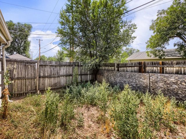 9629 E 19th Ave, Aurora, CO 80010