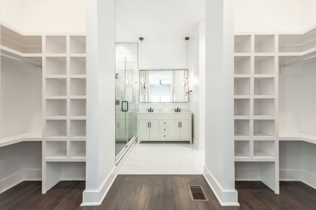 1711 17th Ave, N, Nashville, TN 37208