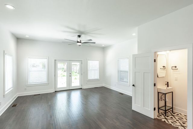 1711 17th Ave, N, Nashville, TN 37208