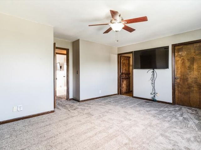 431 Teakwood Lane NE, Cedar Rapids, IA 52402