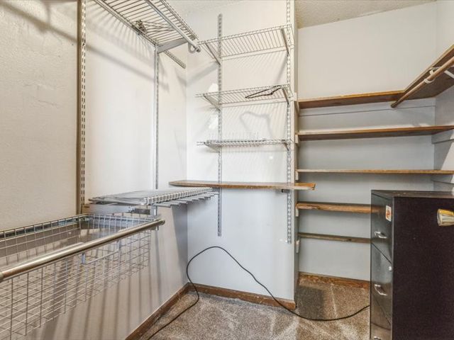 431 Teakwood Lane NE, Cedar Rapids, IA 52402