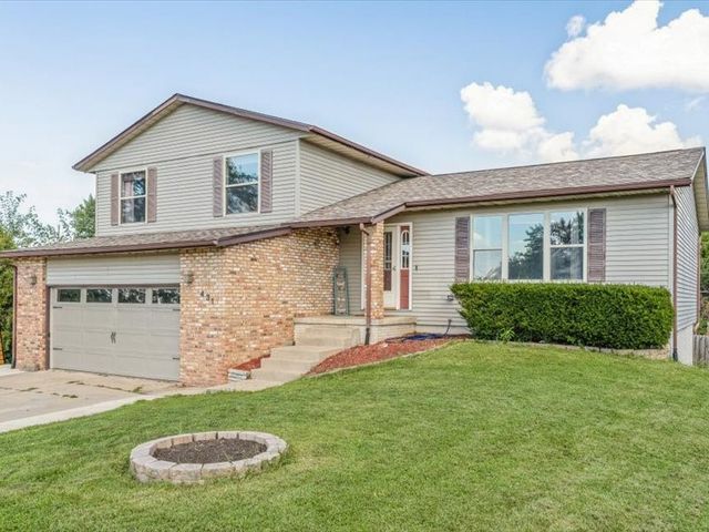 431 Teakwood Lane NE, Cedar Rapids, IA 52402