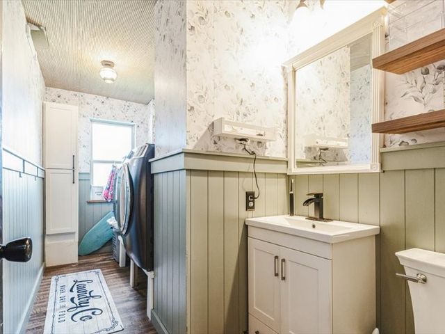 431 Teakwood Lane NE, Cedar Rapids, IA 52402