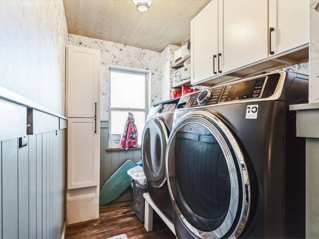 431 Teakwood Lane NE, Cedar Rapids, IA 52402