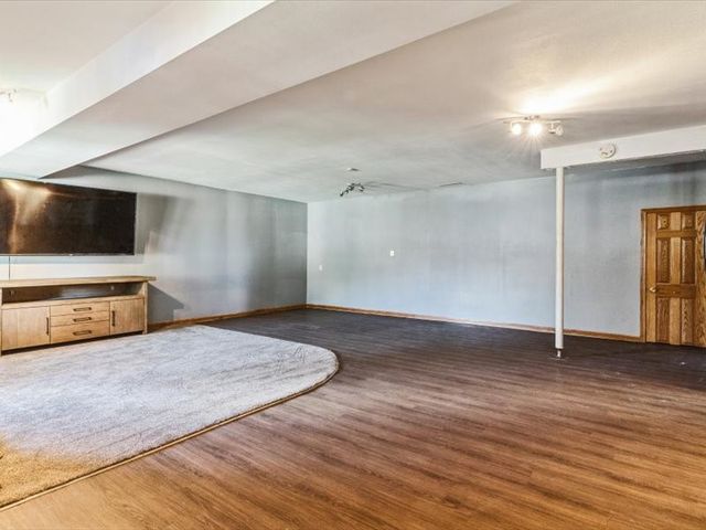 431 Teakwood Lane NE, Cedar Rapids, IA 52402