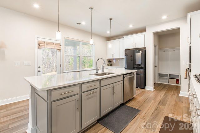 115 Hadley Court, Mooresville, NC 28115