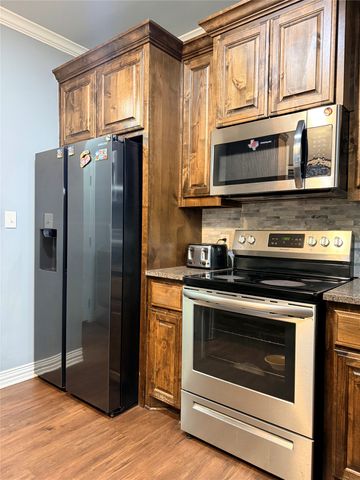 521 S Montgomery Street, Sherman, TX 75090