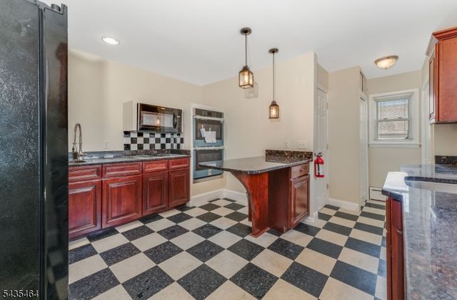 441 S Main St, Phillipsburg Town, NJ 08865