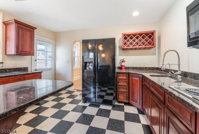 441 S Main St, Phillipsburg Town, NJ 08865