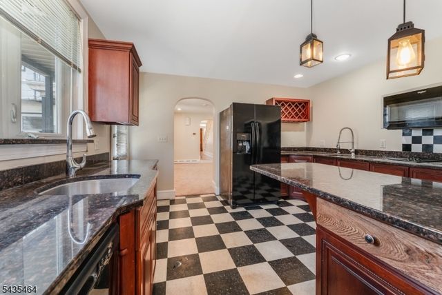 441 S Main St, Phillipsburg Town, NJ 08865