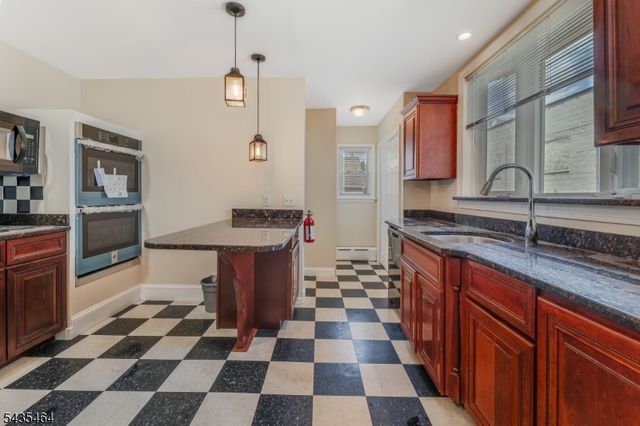 441 S Main St, Phillipsburg Town, NJ 08865