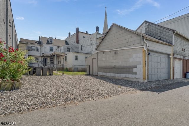 441 S Main St, Phillipsburg Town, NJ 08865