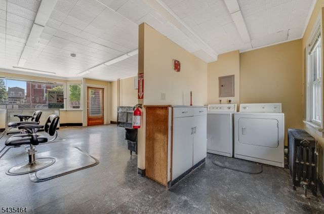 441 S Main St, Phillipsburg Town, NJ 08865