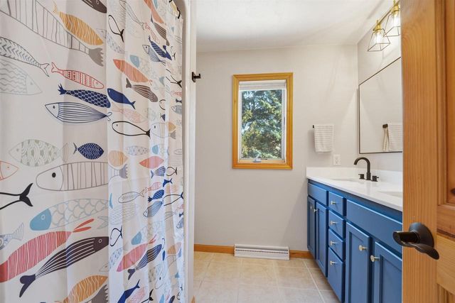 W6537 FIRELANE 8, Menasha, WI 54952