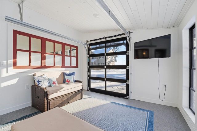 W6537 FIRELANE 8, Menasha, WI 54952