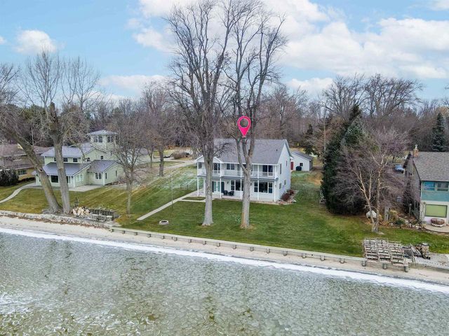 W6537 FIRELANE 8, Menasha, WI 54952