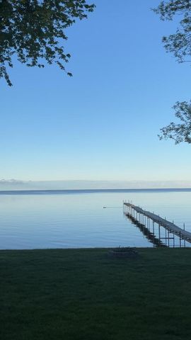 W6537 FIRELANE 8, Menasha, WI 54952