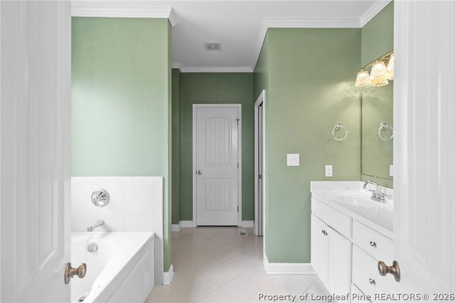 720 Camwheel Drive, Hope Mills, NC 28348