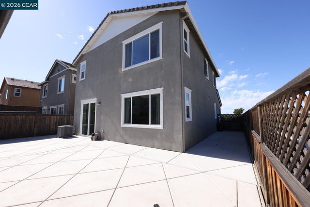 294 Caputo Cir, Oakley, CA 94561