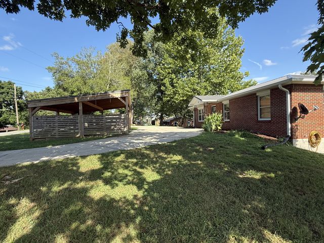 81 County House Cir, Carthage, TN 37030