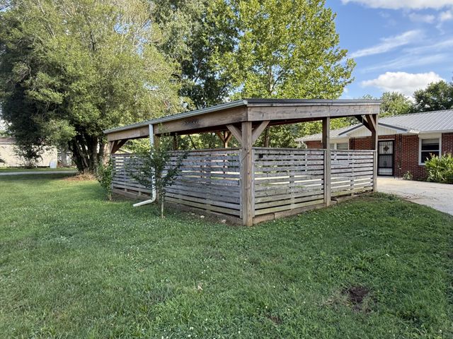81 County House Cir, Carthage, TN 37030