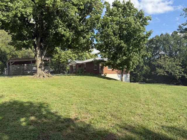 81 County House Cir, Carthage, TN 37030