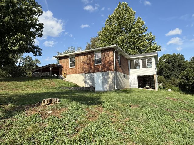 81 County House Cir, Carthage, TN 37030
