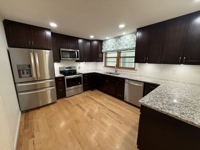 81 County House Cir, Carthage, TN 37030