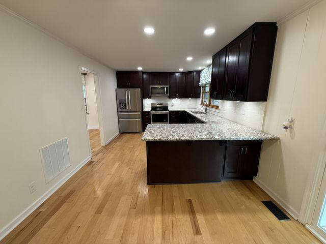 81 County House Cir, Carthage, TN 37030