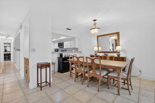 6062 Glendale Drive, Boca Raton, FL 33433