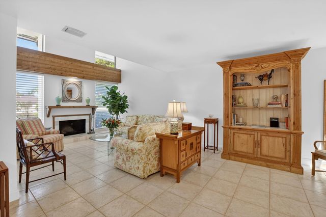 6062 Glendale Drive, Boca Raton, FL 33433