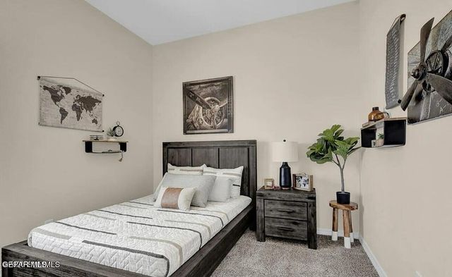 6951 Levee Circle Circle, El Paso, TX 79932