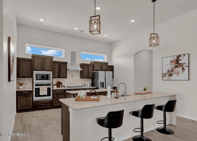 6951 Levee Circle Circle, El Paso, TX 79932