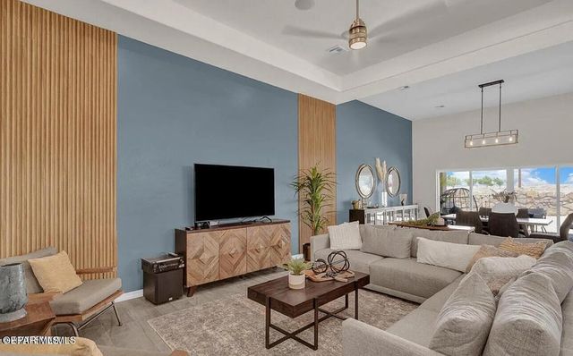 6951 Levee Circle Circle, El Paso, TX 79932