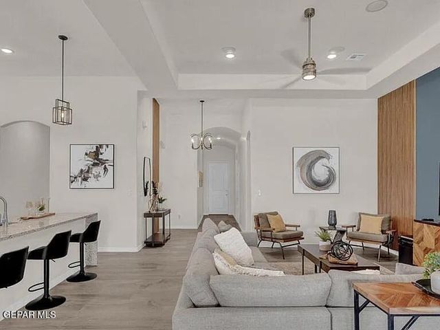 6951 Levee Circle Circle, El Paso, TX 79932