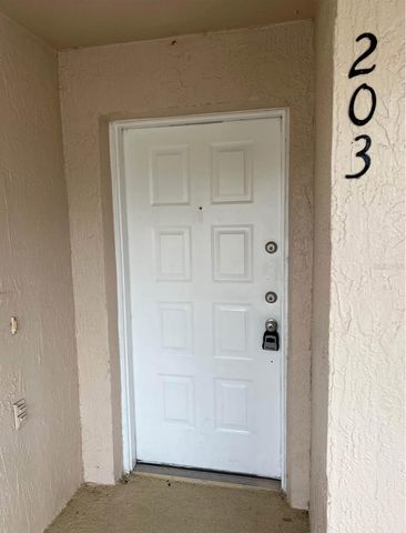 13843 TIMBERLAND DRIVE 203, Orlando, FL 32824