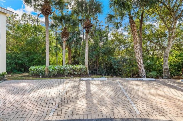 25000 Cypress Hollow CT # 101, Bonita Springs, FL 34134