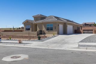 6801 Quivira Drive NW, Albuquerque, NM 87120