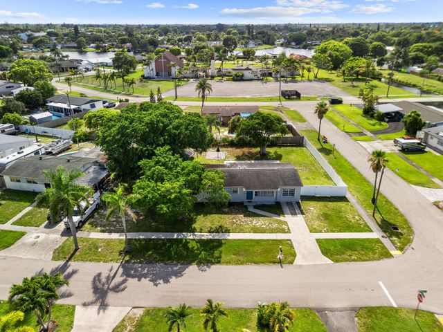 153 Abaco Drive, Palm Springs, FL 33461