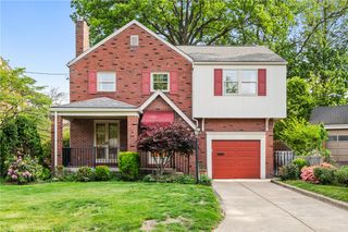 16 Love Pl, Edgewood, PA 15218