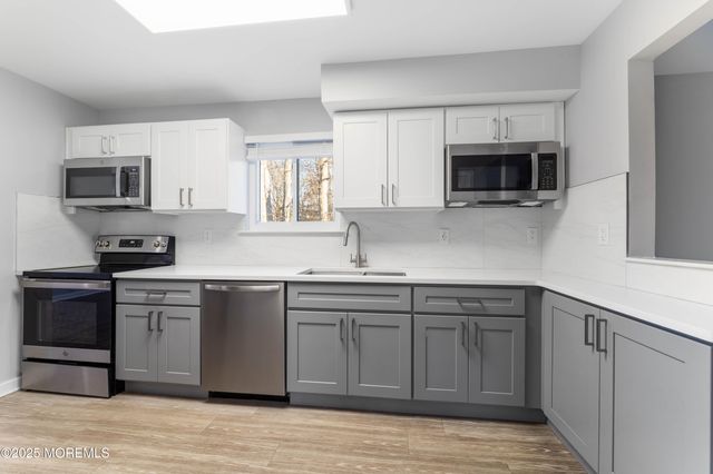 129 Van Buren Avenue, Lakewood, NJ 08701