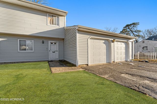 129 Van Buren Avenue, Lakewood, NJ 08701