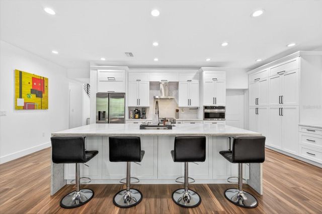 7301 S ELLIOTT STREET, Tampa, FL 33616