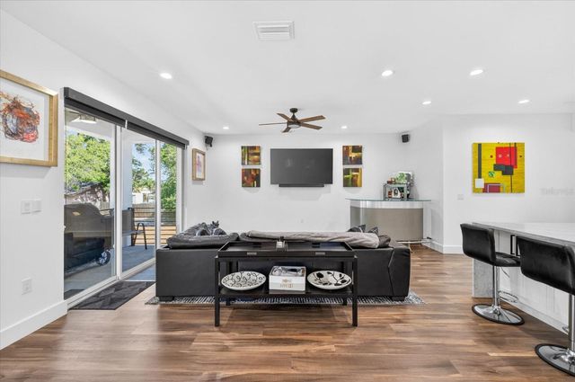 7301 S ELLIOTT STREET, Tampa, FL 33616