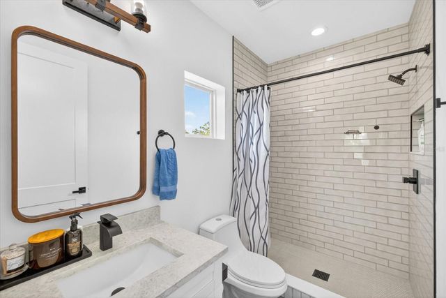 7301 S ELLIOTT STREET, Tampa, FL 33616