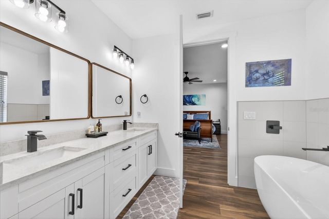 7301 S ELLIOTT STREET, Tampa, FL 33616