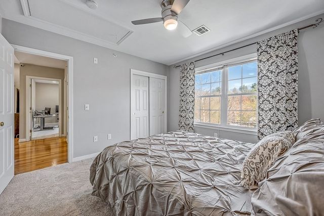 1 Dunia Ln 1, Northborough, MA 01532