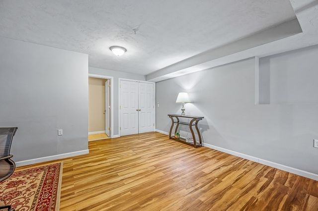 1 Dunia Ln 1, Northborough, MA 01532