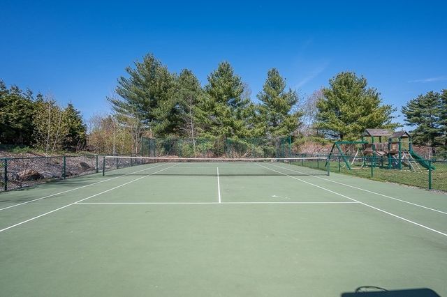 1 Dunia Ln 1, Northborough, MA 01532