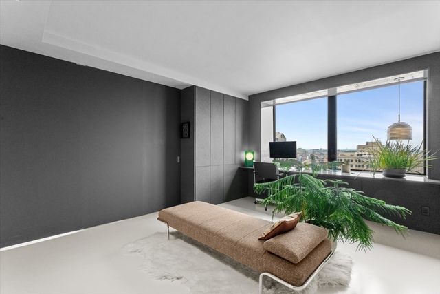 65 East India Row 16B, Boston, MA 02110